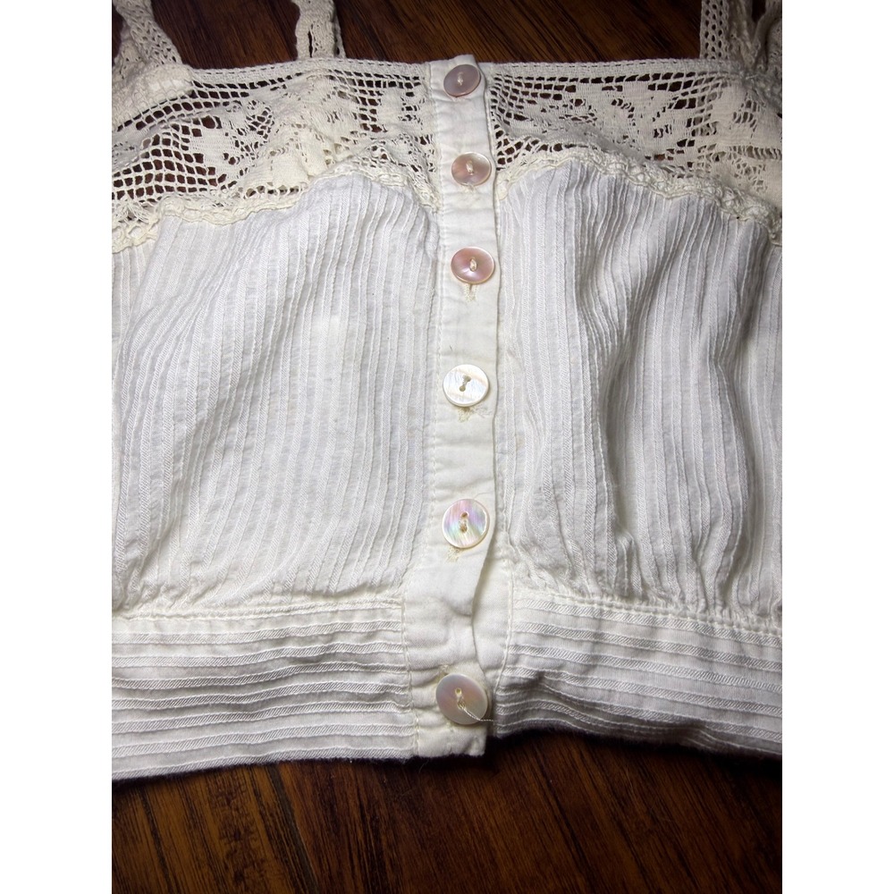 Urban Outfitters Lace Crochet Button Front Crop Cami Top Ivory Cream Small - Picture 2 of 4